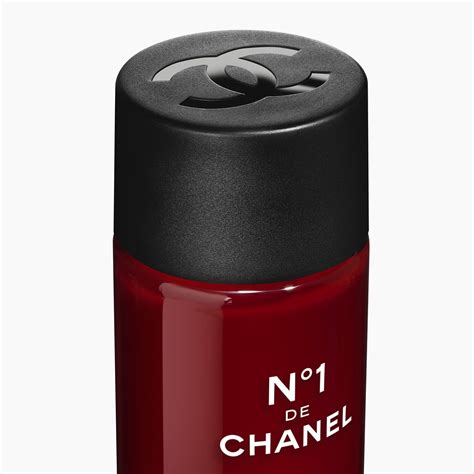 CHANEL N°1 DE CHANEL SIERO OCCHI RIVITALIZZANTE .